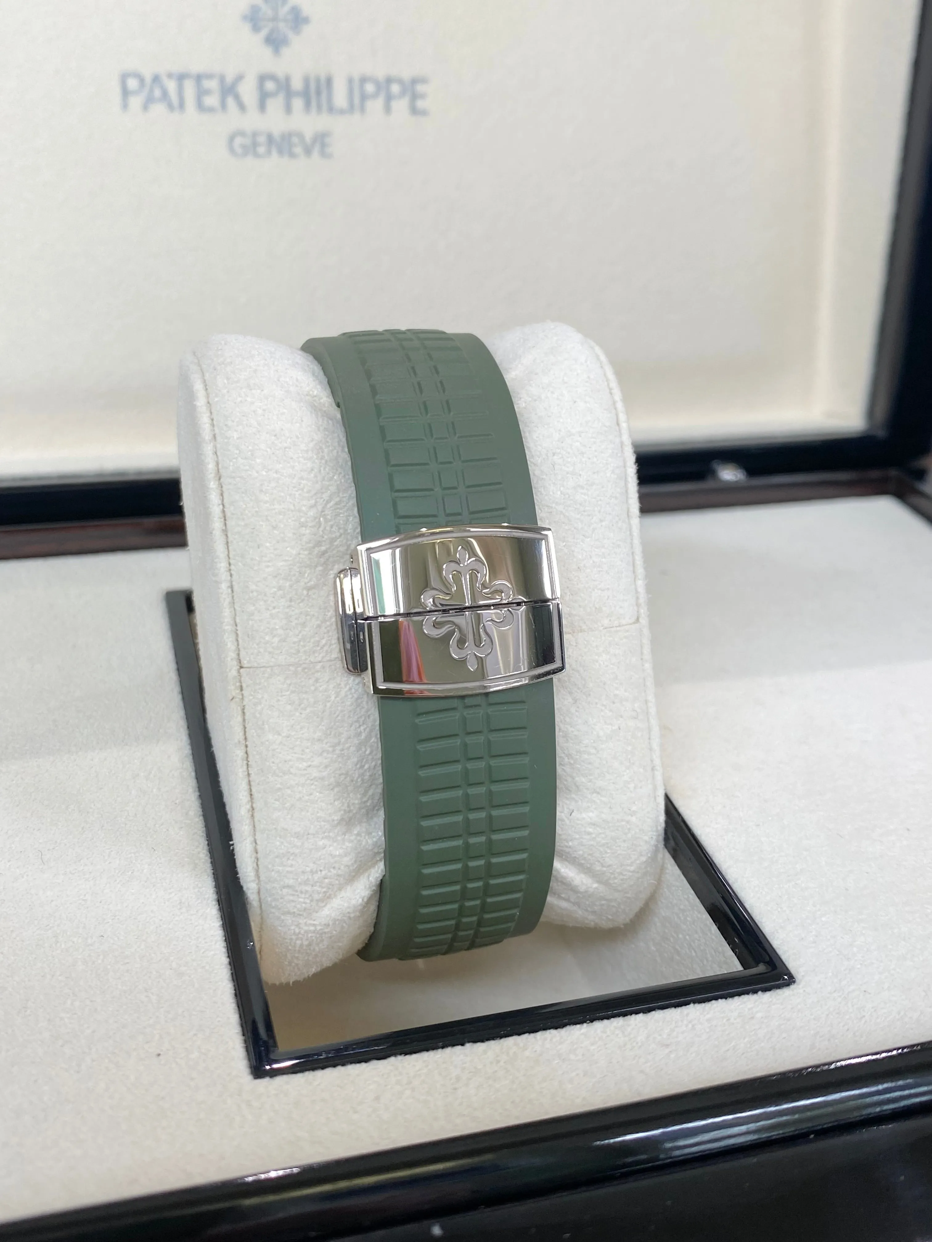 2021 Patek Philippe Aquanaut Self-Winding 5968G-010