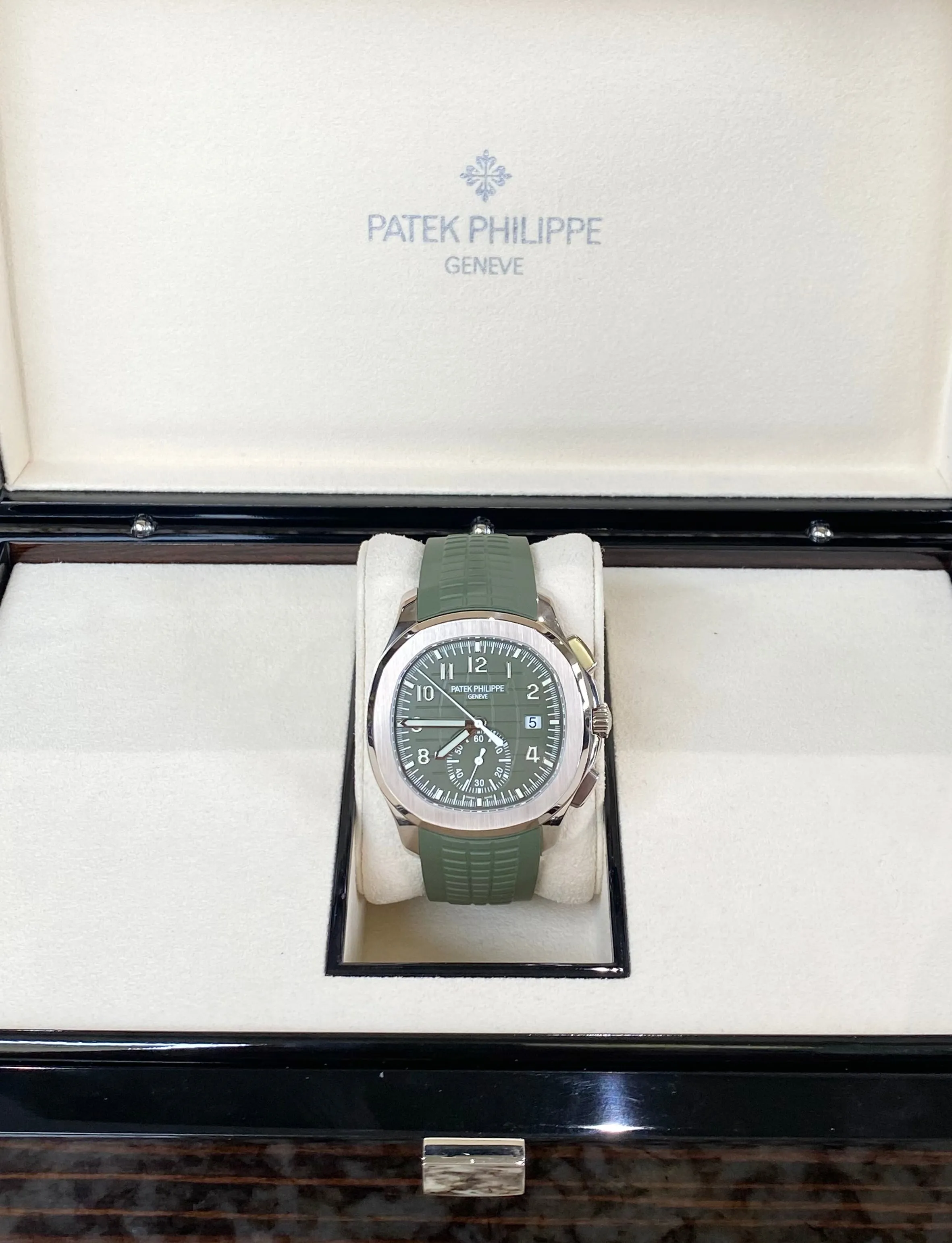 2021 Patek Philippe Aquanaut Self-Winding 5968G-010
