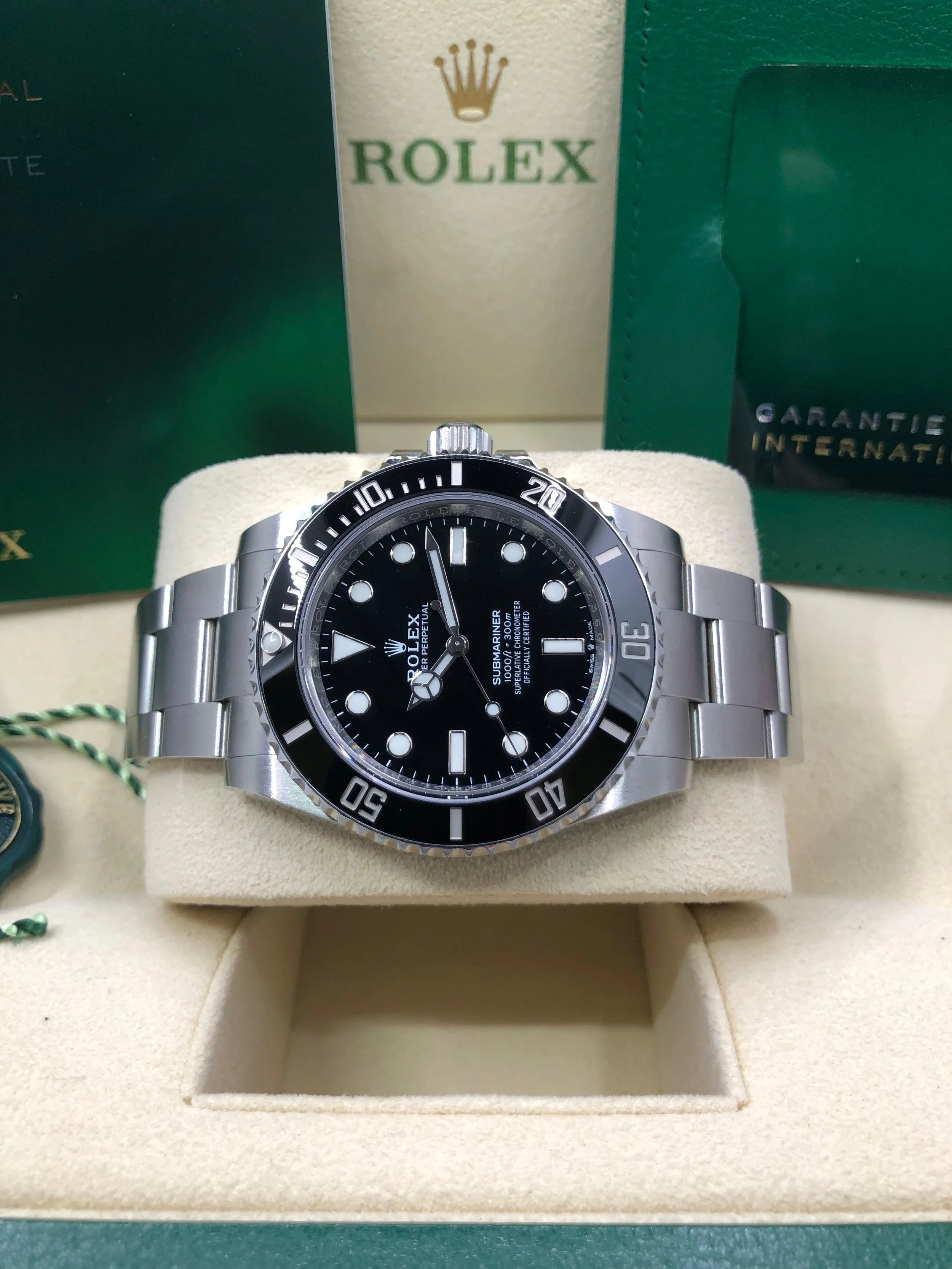 2023 Rolex Submariner No Date 124060