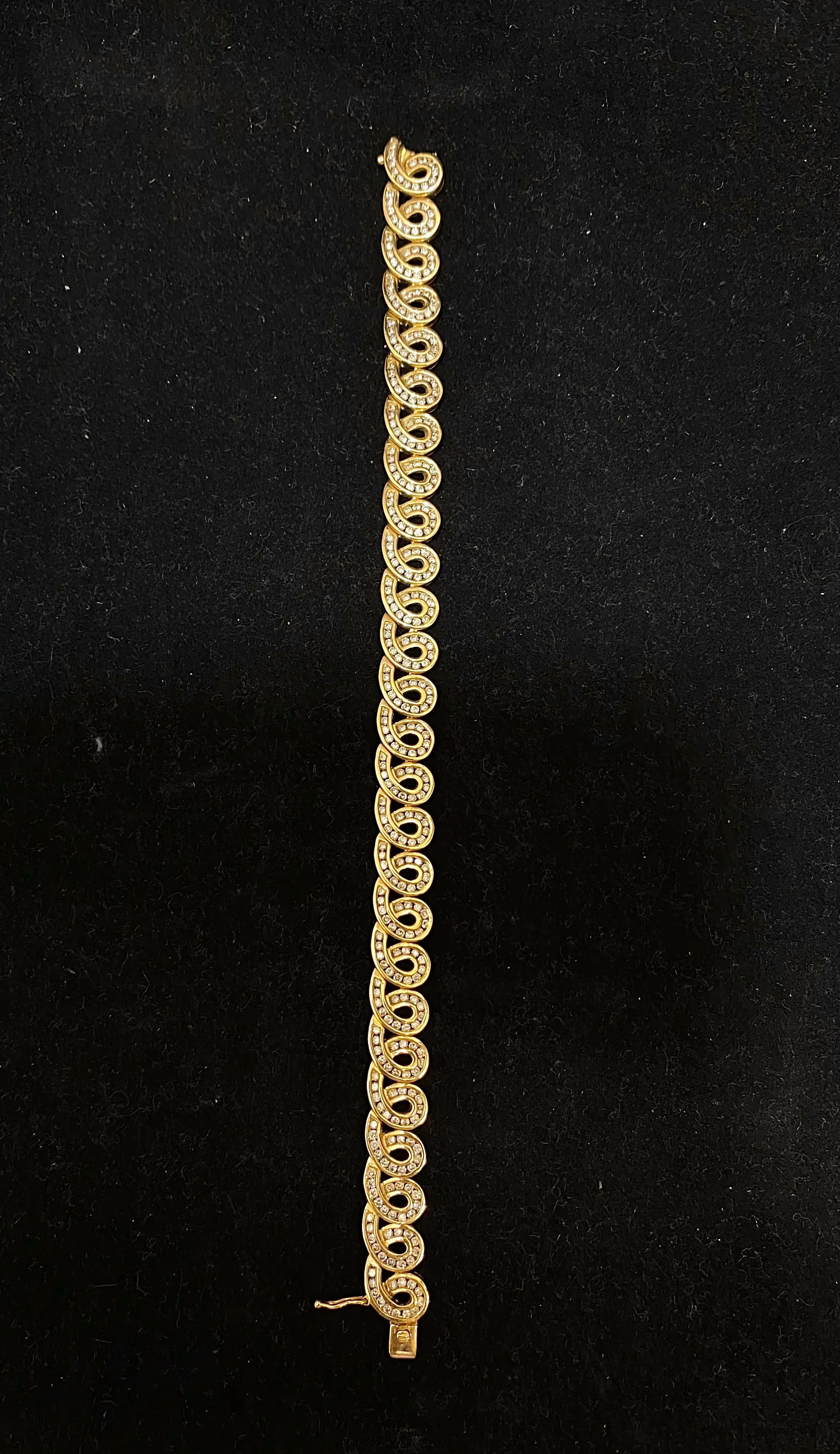 BRACELET Bvlgari style Unique Solid Yellow Gold w/338 Diamonds- $30K APR w/ CoA!