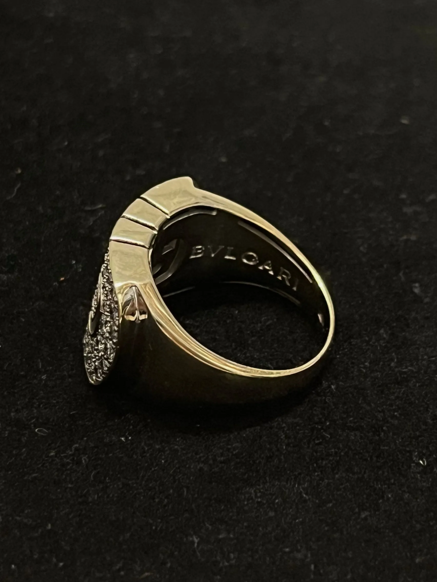 BVLGARI RING 18K White Gold 88 Diamonds Elegance Unique Nice - $30K APR w/ CoA!!