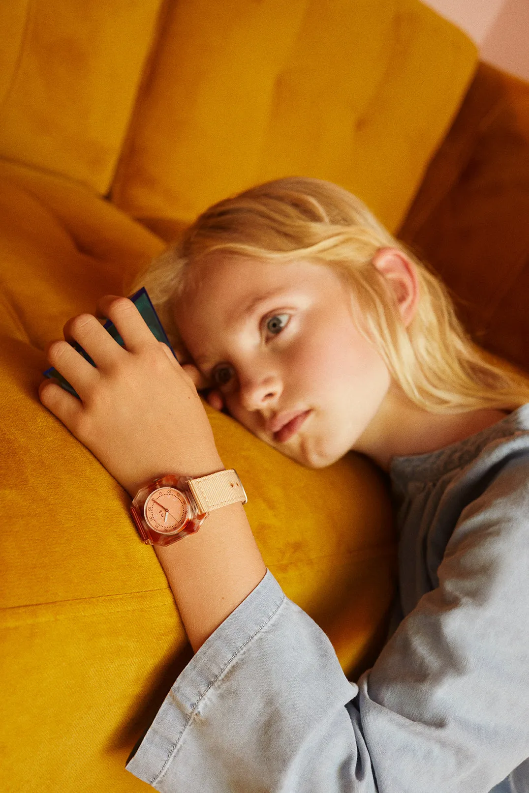 Cinnamon Roll - watch