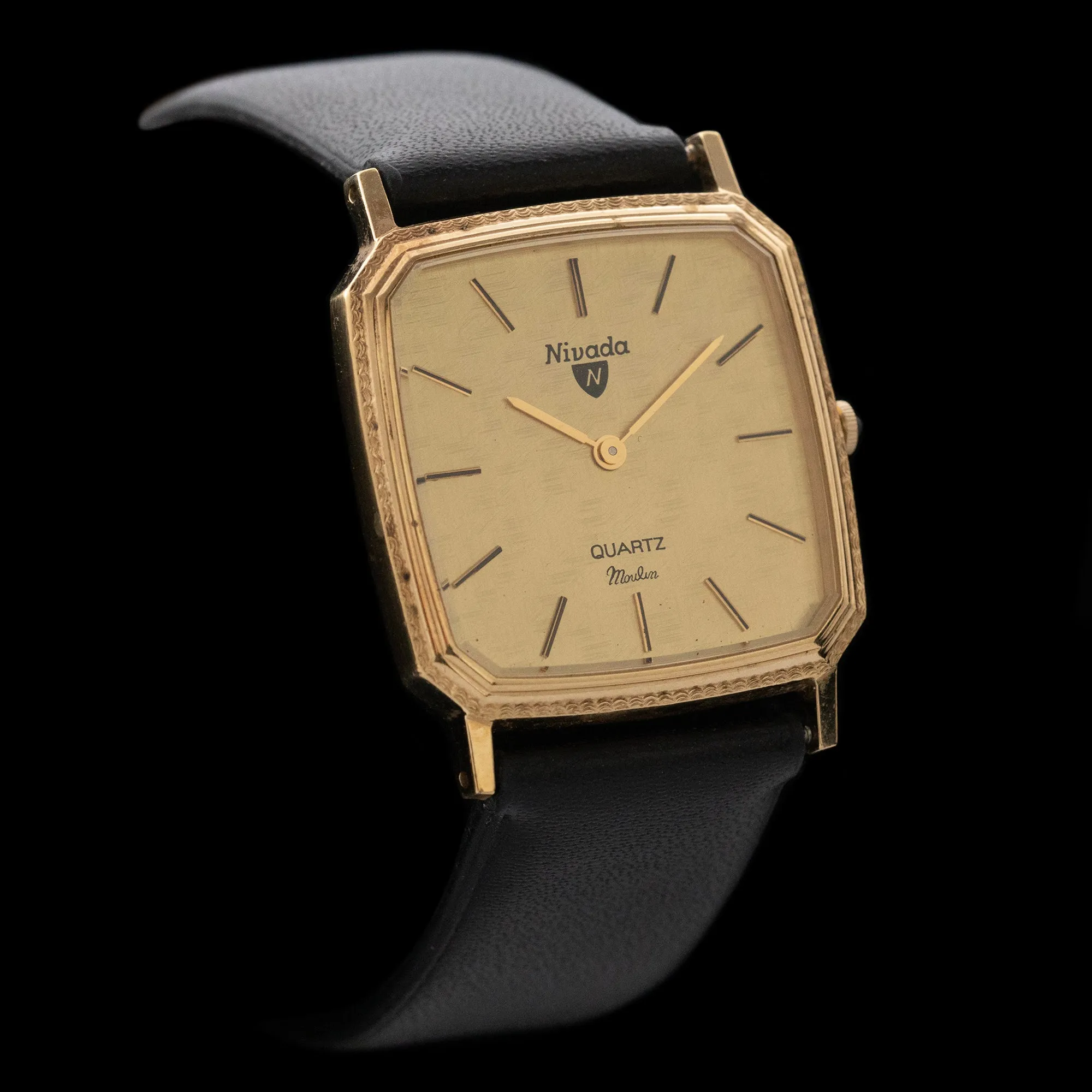 Nivada - Vintage Quartz Gold-Plated