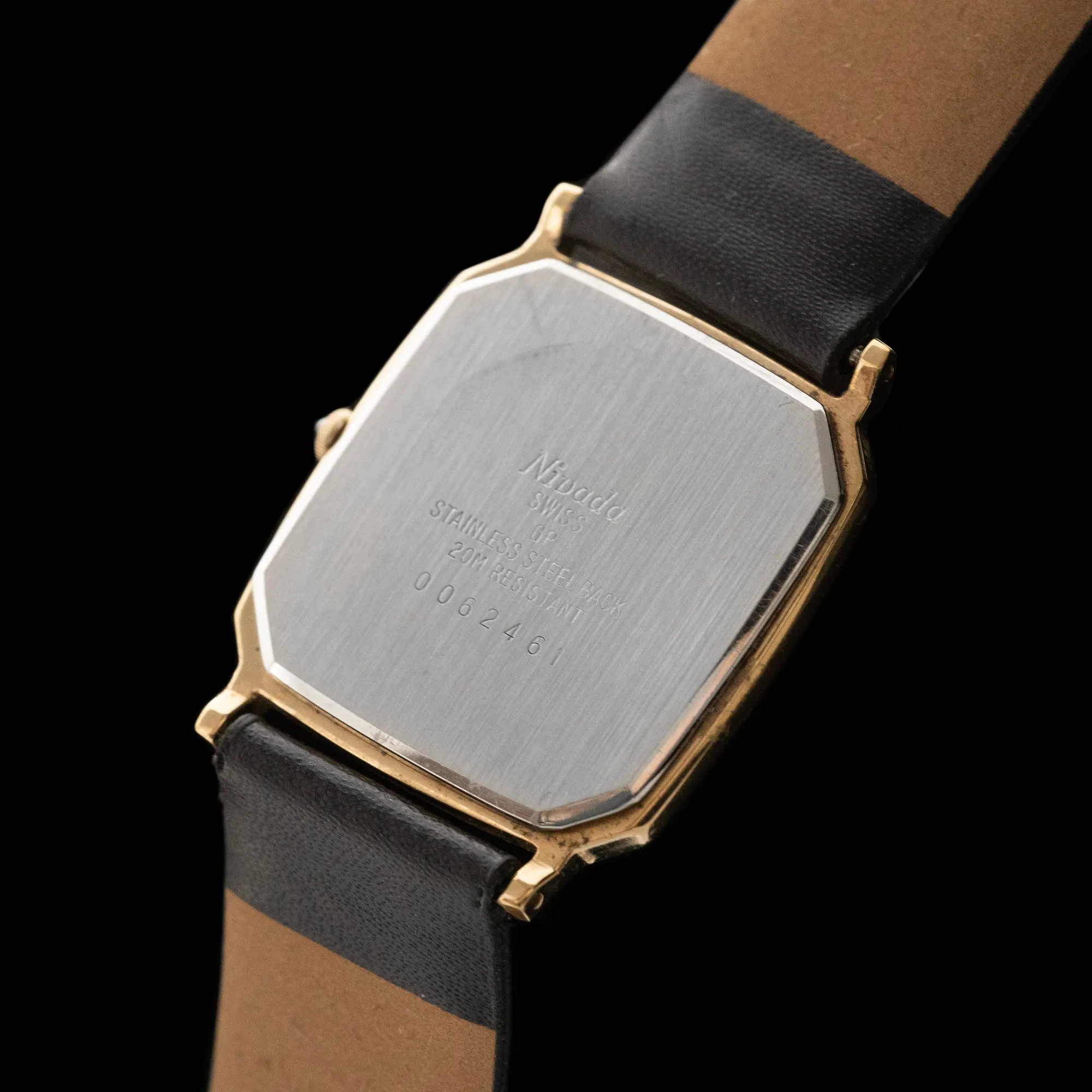Nivada - Vintage Quartz Gold-Plated