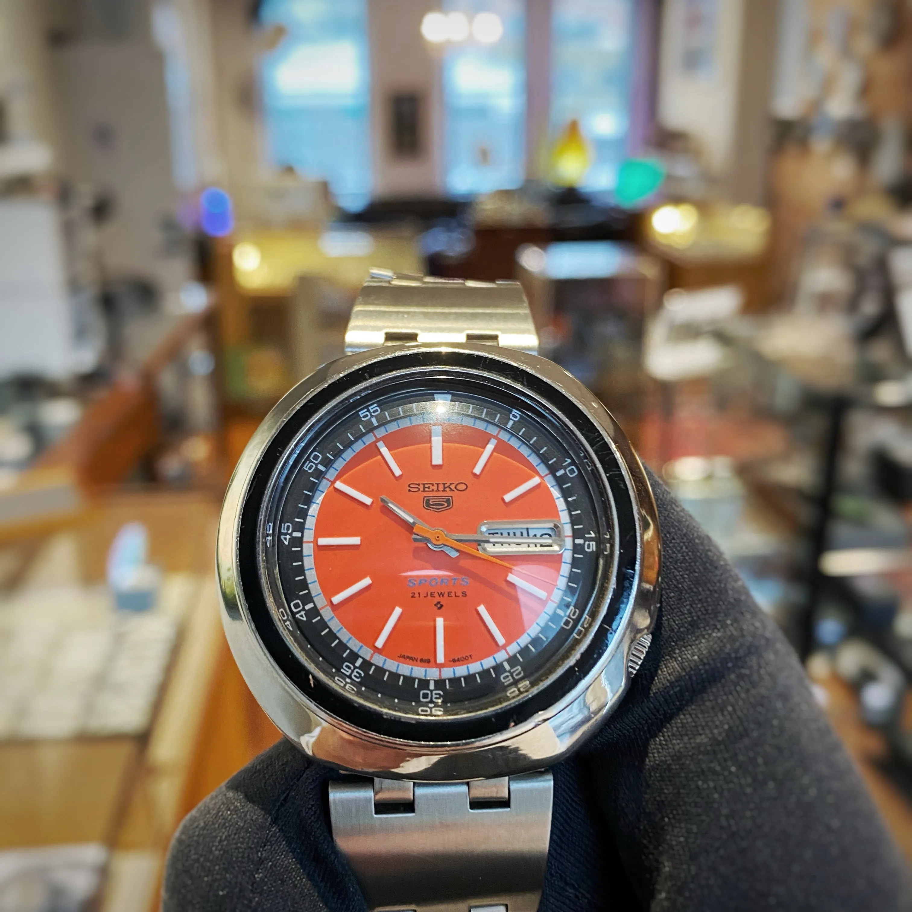Seiko - 1975 UFO Sports Diver